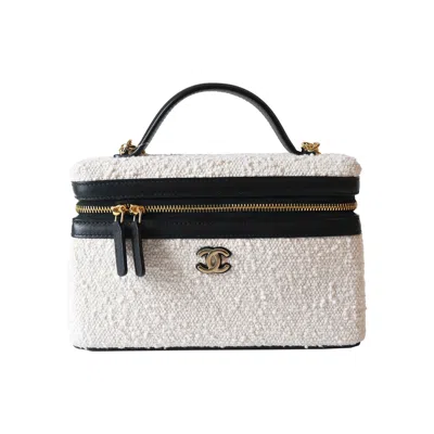 Pre-owned Chanel Coco Beach L19 Top Handle Long Vanity Case With Chain Ecru Tweed Black