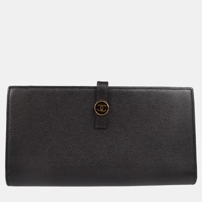 Pre-owned Chanel Coco Button Black Calfskin Long Wallet