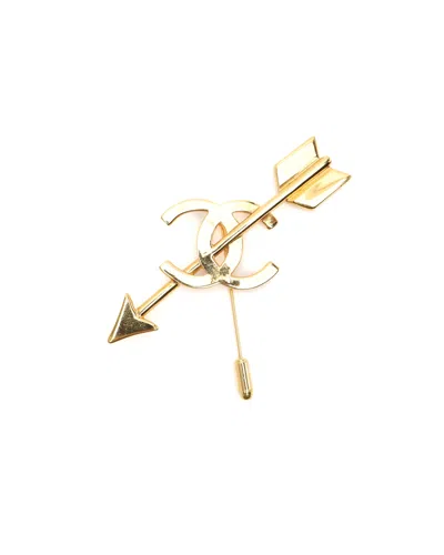 Pre-owned Chanel Coco Mark Arrow Brooch In Gold