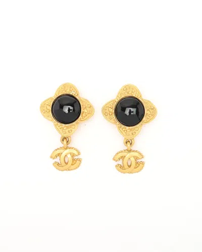 Pre-owned Chanel Coco Mark Clip-on Earring In Multi