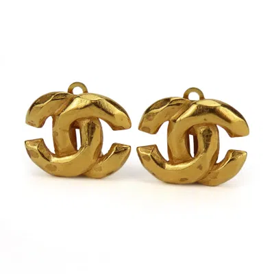 Pre-owned Chanel Coco Mark Gold Metal Earrings