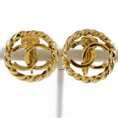 Pre-owned Chanel Coco Mark Gold Plated Earrings