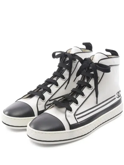 Pre-owned Chanel Coco Mark High-top Sneakers In White