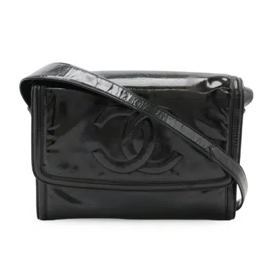 Pre-owned Chanel Coco Mark Patent Leather Shoulder Bag In Black