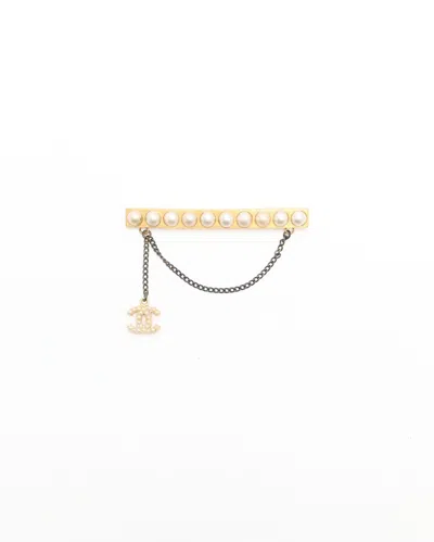Pre-owned Chanel Coco Mark Pearl Brooch In Multi