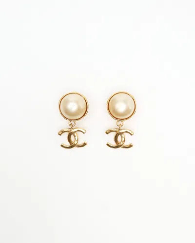 Pre-owned Chanel Coco Mark Pearl Earrings