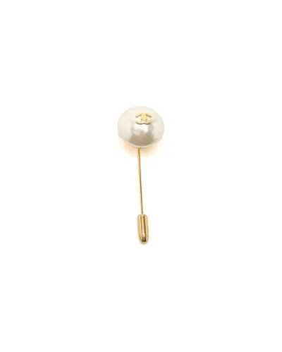 Chanel Coco Mark Pearl Pin Brooch In White