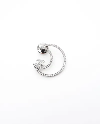 Chanel Coco Mark Pearl Rhinestone Brooch In Silver