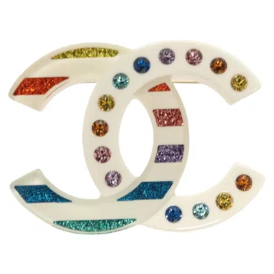 Pre-owned Chanel Coco Mark Plastic Brooch Jewelry () In White