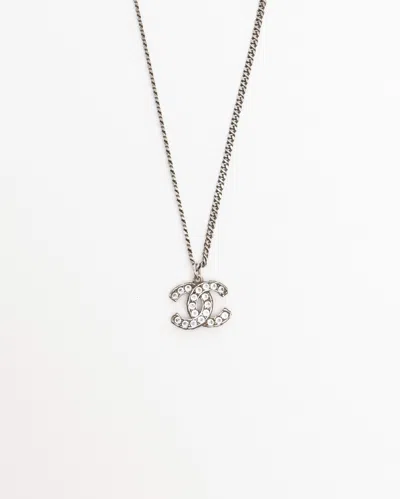 Pre-owned Chanel Coco Mark Rhinestone And Pearl Necklace In Silver