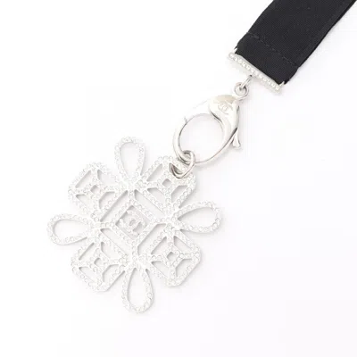 Pre-owned Chanel Coco Mark Stainless Steel Necklace In Silver