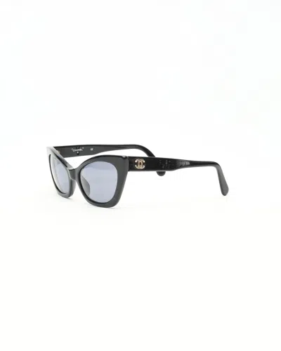 Pre-owned Chanel Coco Mark Sunglasses