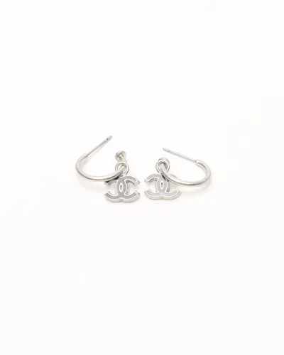 Pre-owned Chanel Coco Mark Swing Earrings In Silver