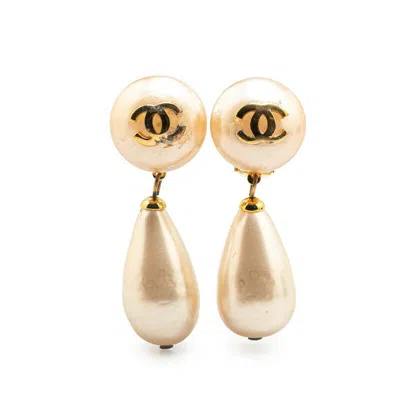 Pre-owned Chanel Coco Mark Vintage Pearl Earrings In Gold