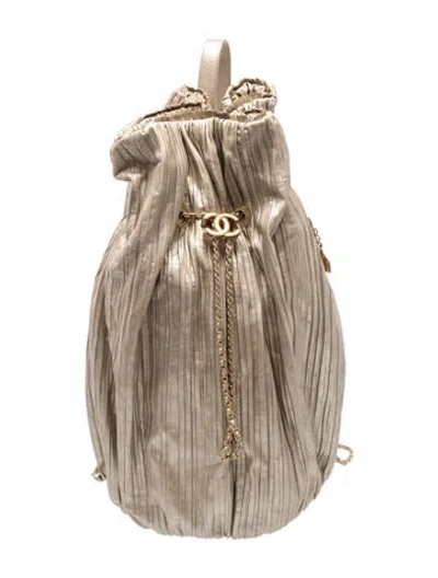 Pre-owned Chanel Coco Pleats Large Backpack In Gold/metallic