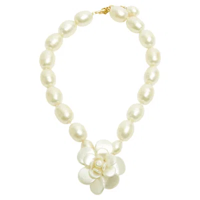 Pre-owned Chanel Collier Camélia Gripoix 1998 Fancy Pearls And Camelia Choker Necklace In Multi