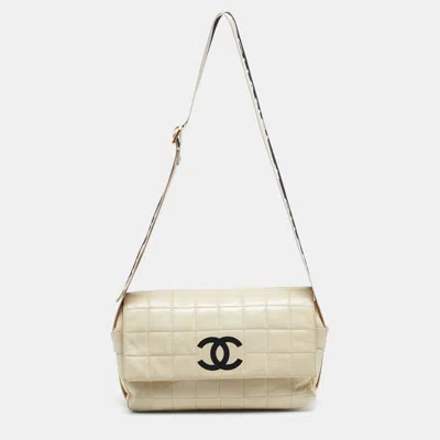 Pre-owned Chanel Cream Choco Bar Leather Sport Ligne Flap Shoulder Bag In White