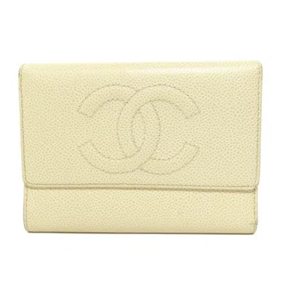 Pre-owned Chanel Cream Leather Wallet (bi-fold) ()