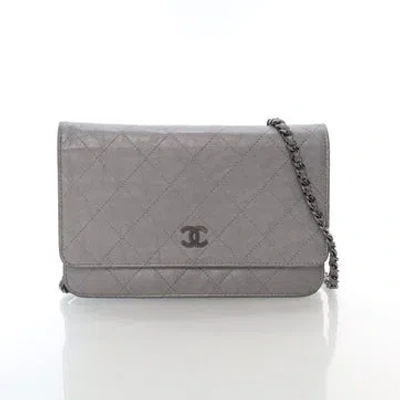 Pre-owned Chanel Crinkled Calfskin Wallet On Chain In Gray