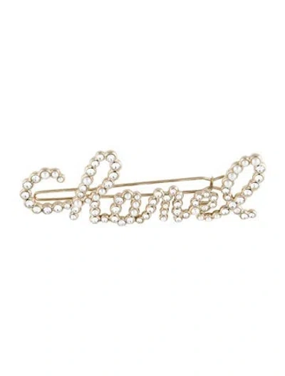 Pre-owned Chanel Crystal And Pearl Logo Hair Clip In Gold