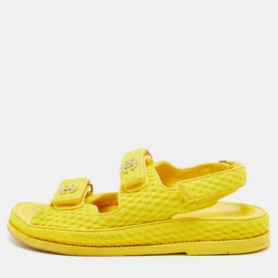 Pre-owned Chanel Dad Size 37.5 Yellow Fabric Cc Ankle Strap Flat Sandals