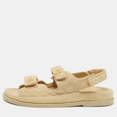 Pre-owned Chanel Dad Size 39.5 Beige Suede Slingback Sandals