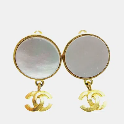 Pre-owned Chanel Dangle Earrings Clip-on Gold Shell