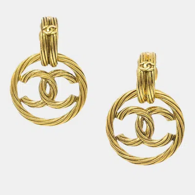 Pre-owned Chanel Dangle Hoop Earrings Clip-on Gold