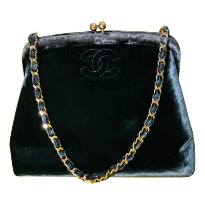 Pre-owned Chanel Dark Green Velvet Purse Handbag
