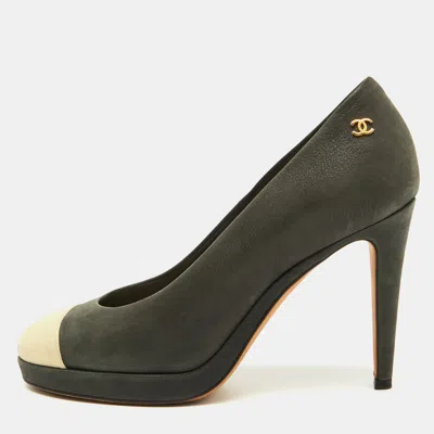 Pre-owned Chanel Dark Grey/gold Leather Cc Cap Toe Pumps Size 37
