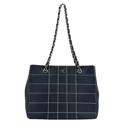 Pre-owned Chanel Dark Navy Leather Shoulder Bag () In Blue