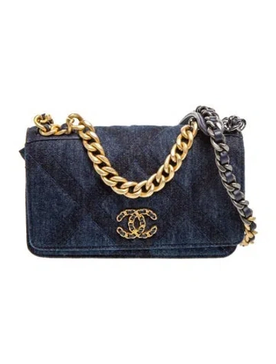 Pre-owned Chanel Denim 19 Wallet On Chain In Blue