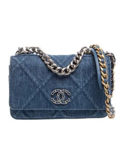 Pre-owned Chanel Denim 19 Wallet On Chain In Blue