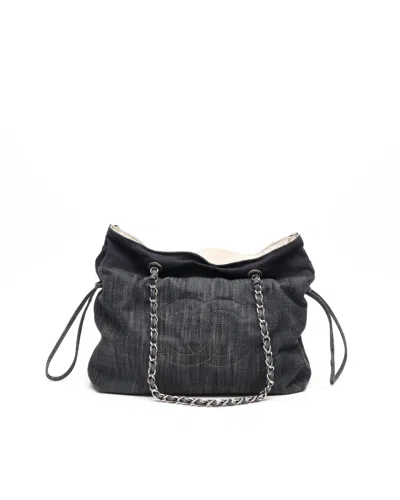 Pre-owned Chanel Denim Cc Chain Tote Bag In Blue