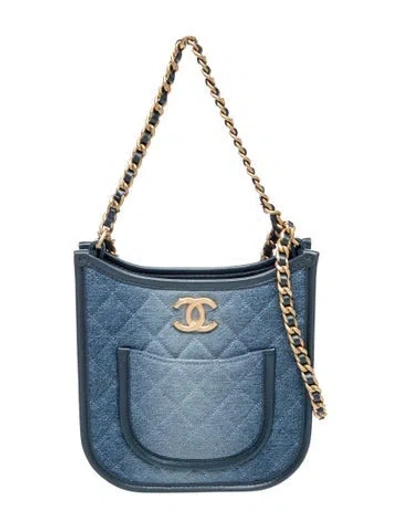 Pre-owned Chanel Denim Quilted Cc Hobo In Blue