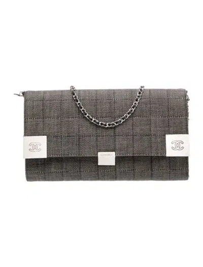 Pre-owned Chanel Denim Square Quilt Clutch In Grey