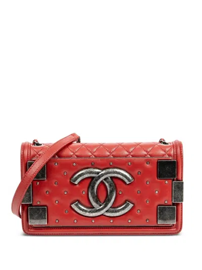 Pre-owned Chanel Diamond-quilted Shoulder Bag In Red