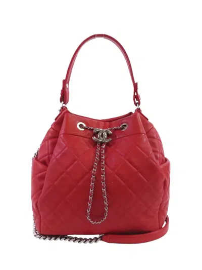 Pre-owned Chanel Diamond-quilting Bucket Bag In Red