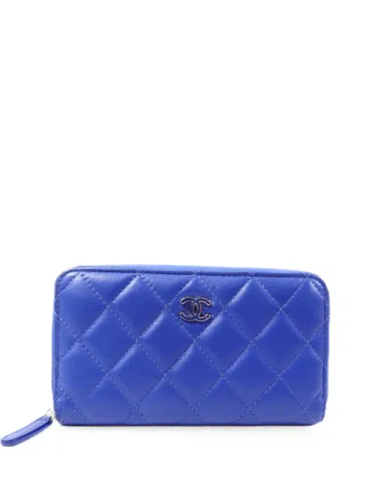 Pre-owned Chanel Diamond-quilting Cc Logo Wallet In Blue