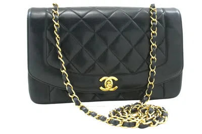Pre-owned Chanel Diana Black Leather Shoulder Bag ()