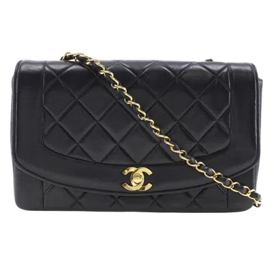 Pre-owned Chanel Diana Black Leather Shoulder Bag ()