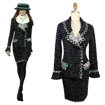 Pre-owned Chanel Documented  Fall 2009 Runway Look 22 Black Boucl� Tweed Jacket & Skirt Set