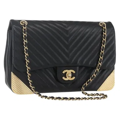 Pre-owned Chanel Double Chevron Flap Quilted Leather Black Leather Shoulder Bag Bag ()