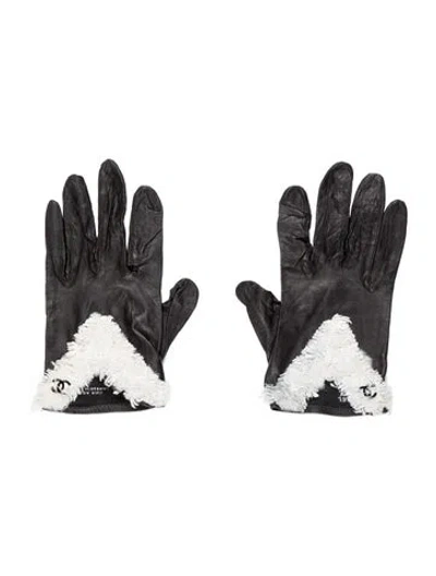 Pre-owned Chanel Embellished Lambskin Gloves In Multi