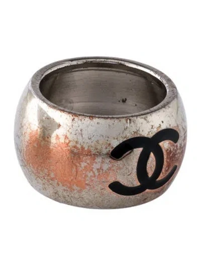 Pre-owned Chanel Enamel Cc Heart Wide Band Ring In Black