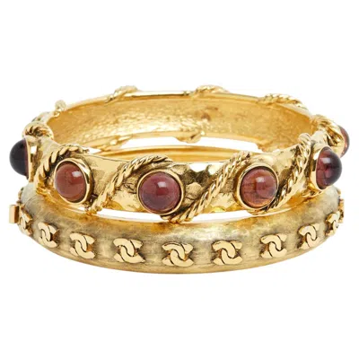 Pre-owned Chanel Ensemble 2 Bracelets 1980s Gripoix And Cc Bracelets 2 Bangles Set Duet In Multi