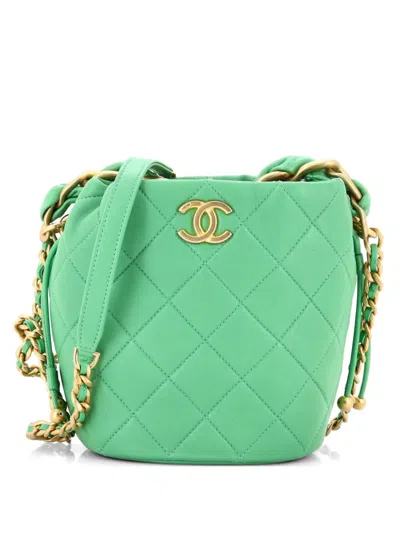 Pre-owned Chanel Entwined Chain Top Handle Drawstring Quilted Shiny Lambskin Small Bucket Bag In Green