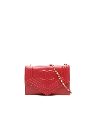 Pre-owned Chanel Envelope Flap Bag In Red
