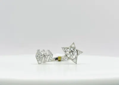 Pre-owned Chanel Estate  White Diamond Round "comete" Ring In 18k White Gold