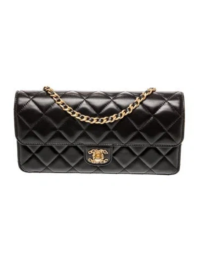 Pre-owned Chanel E/w Flap Clutch In Black
